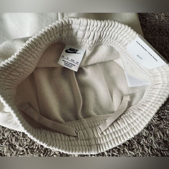 Nike Trend Girl's shorts Sz Xs - Picture 13 of 14